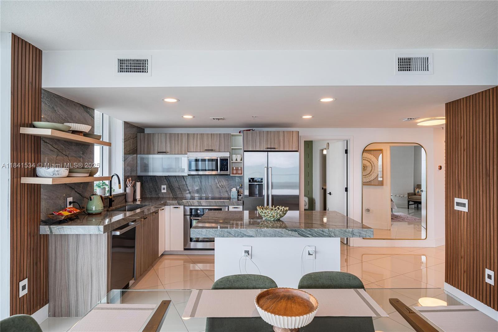 6700 Indian Creek Drive, Unit 1502 Miami Beach, FL 33141 - Photo 15 of 50