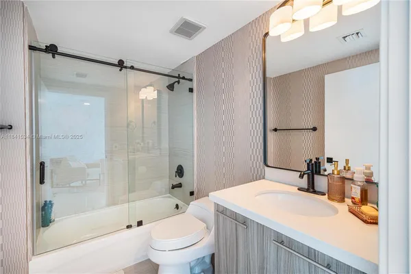 $7,750 | 6700 Indian Creek Drive, Unit 1502, Miami Beach, FL 33141