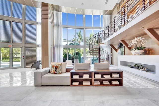 $8,000 | 6700 Indian Creek Drive, Unit 1502, Miami Beach, FL 33141