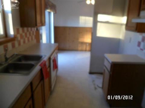 5898 Bentley Lake Road Howell, MI 48843 - Photo 8 of 14 20181577-7.JPG