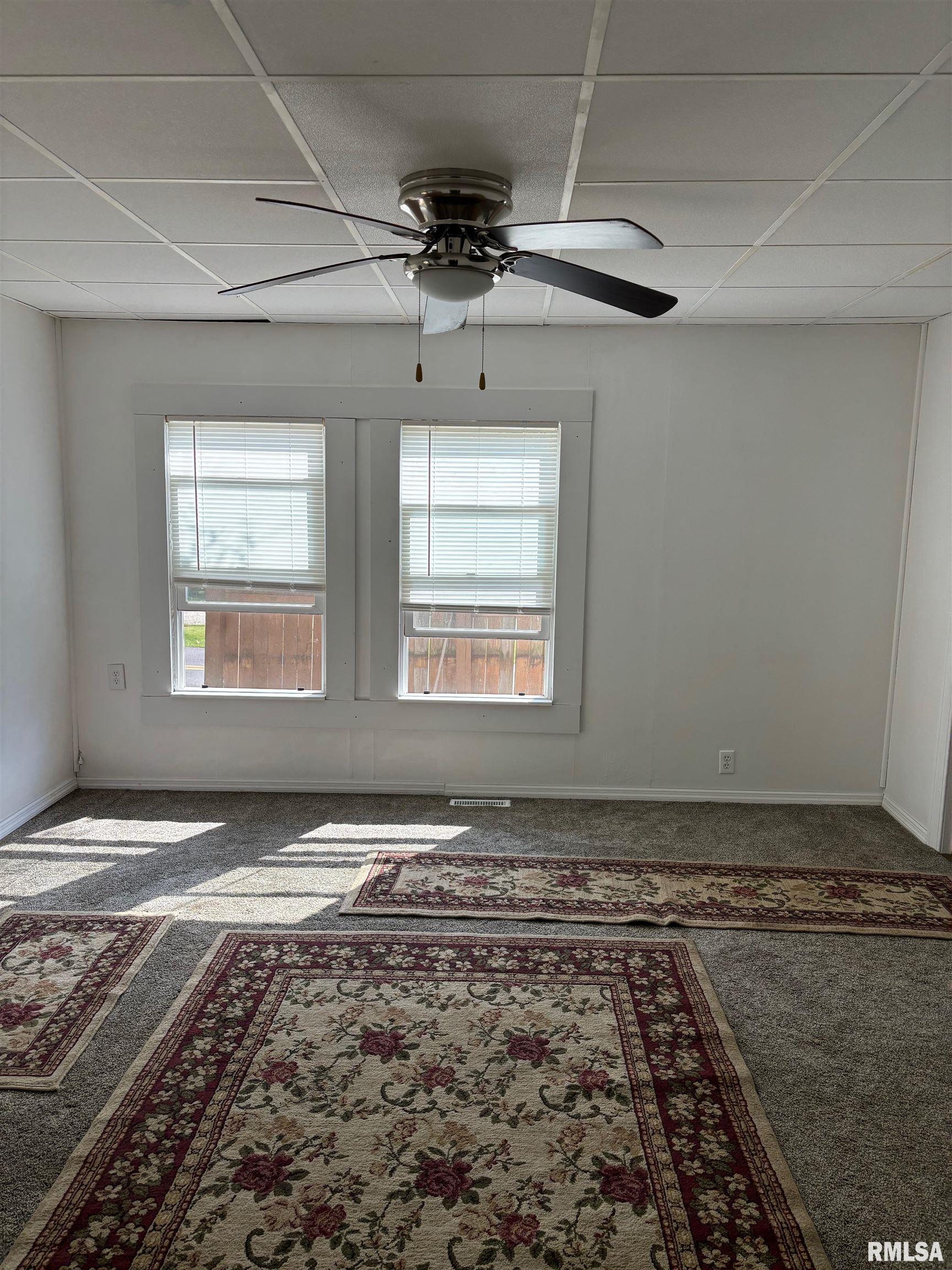 717 Bloomington Road East Peoria, IL 61611 - Photo 3 of 9 Gallery Image 3