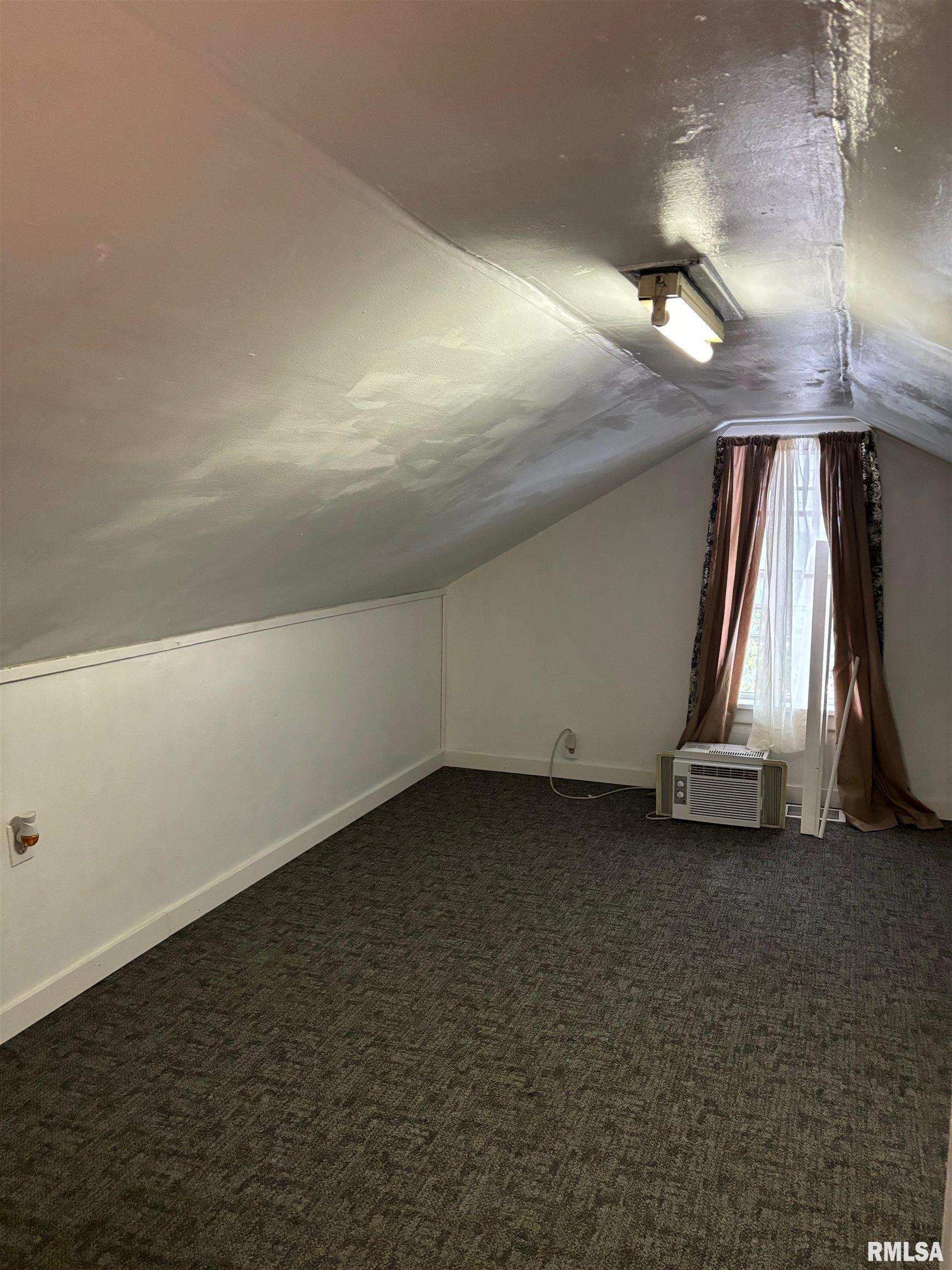 717 Bloomington Road East Peoria, IL 61611 - Photo 9 of 9 Gallery Image 9