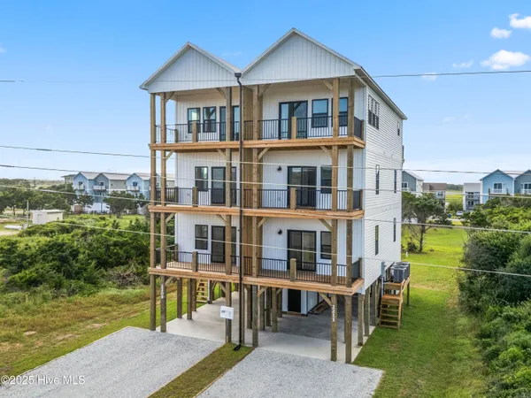 $675,000 | 2209 New River Inlet Road, Unit 18A, North Topsail Beach, NC 28460