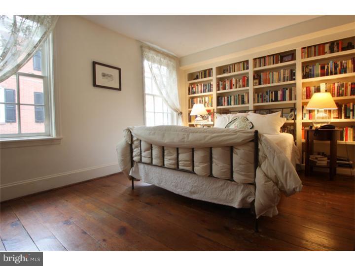 1704 Addison Street Philadelphia, PA 19146 - Photo 9 of 16 Bedroom - Main