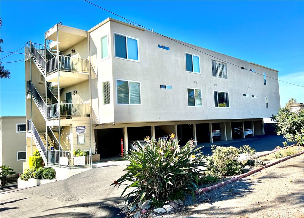 240 Moss Street, Unit 15 Laguna Beach, CA 92651 - Photo 13 of 18