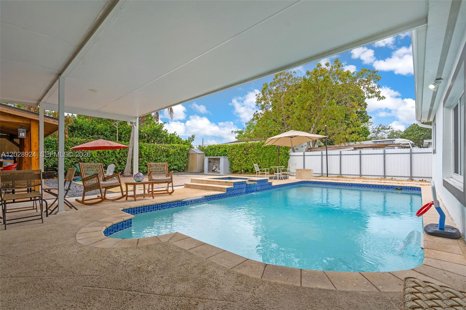 46 Northeast 164th Street Miami, FL 33162 - Photo 32 of 60