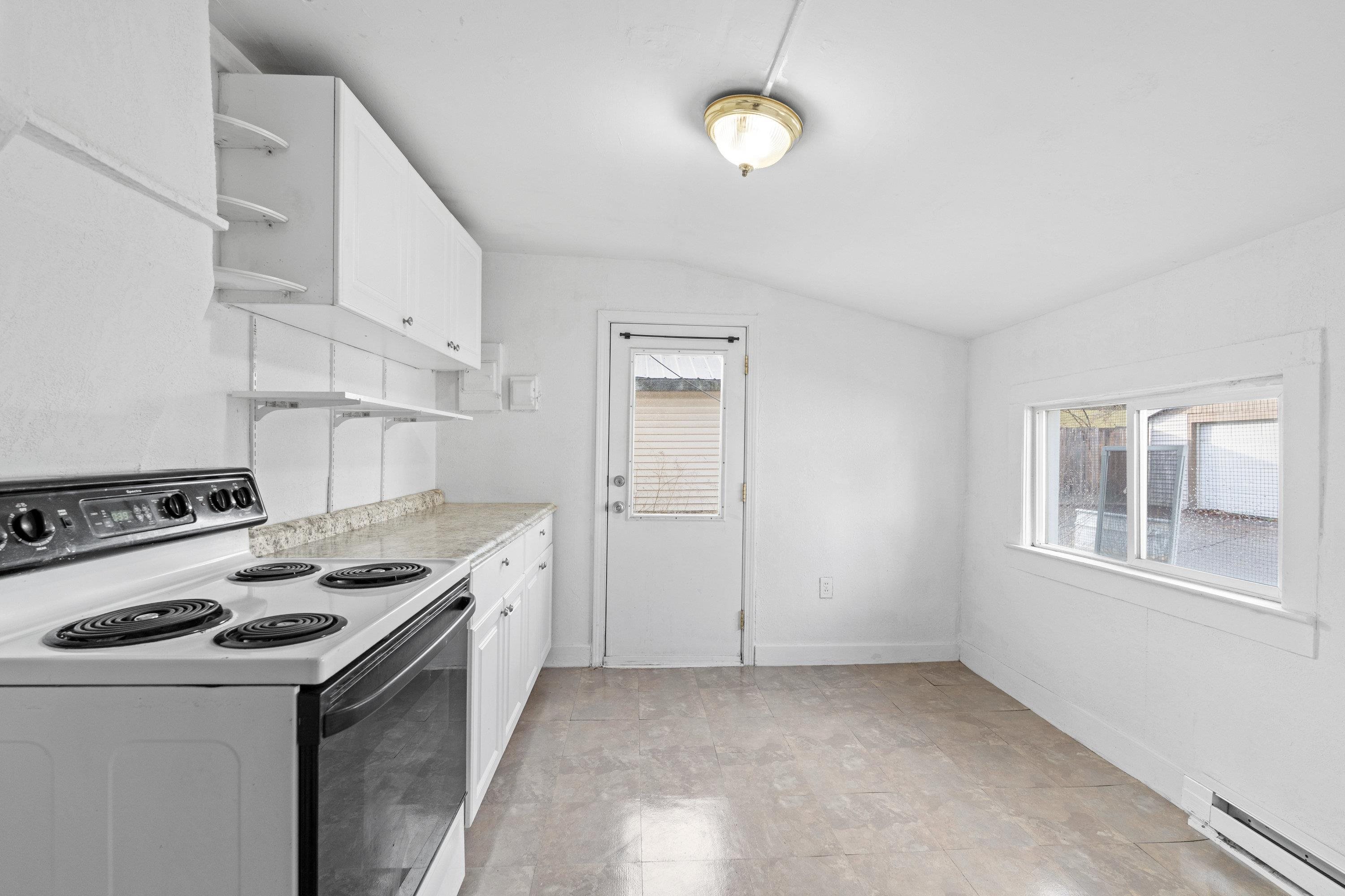 5007 North Altamont Street Spokane, WA 99217 - Photo 7 of 39