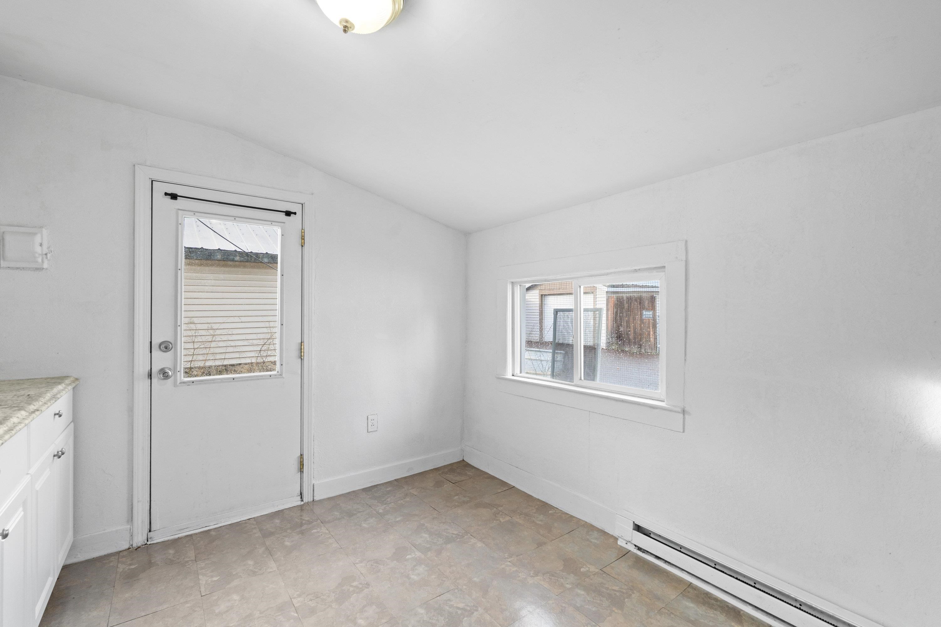 5007 North Altamont Street Spokane, WA 99217 - Photo 10 of 39