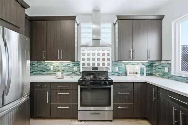 $1,835,000 | 108 Roycroft Avenue, Long Beach, CA 90803