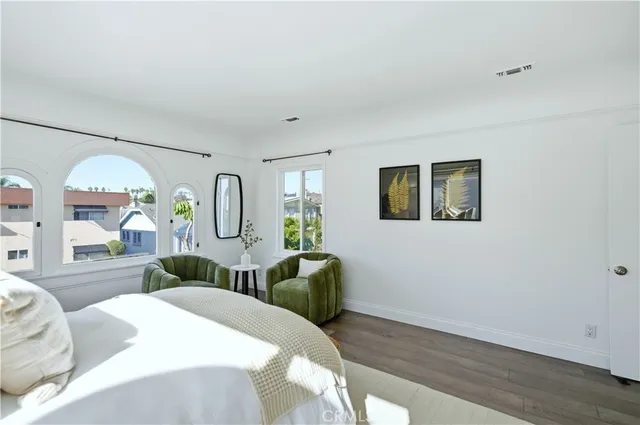 $1,835,000 | 108 Roycroft Avenue, Long Beach, CA 90803