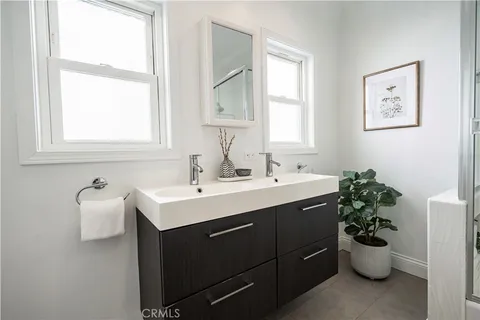 $1,835,000 | 108 Roycroft Avenue, Long Beach, CA 90803