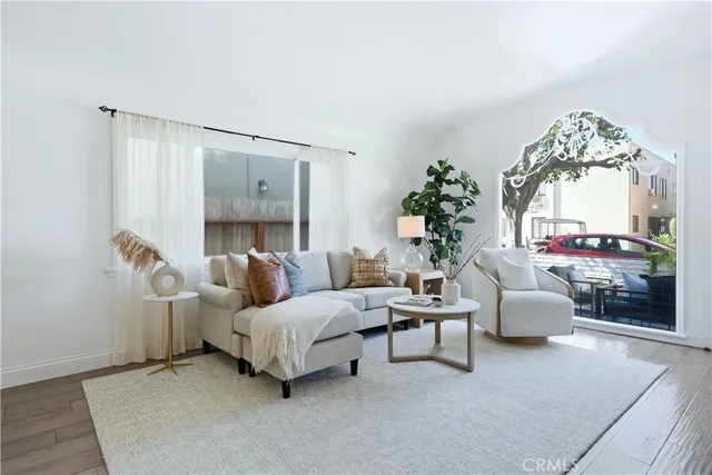 $1,835,000 | 108 Roycroft Avenue, Long Beach, CA 90803