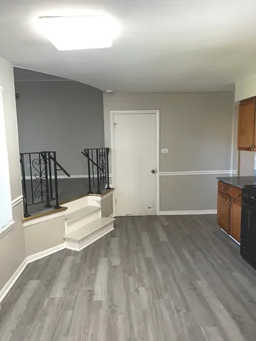 $271,000 | 17120 University Avenue, South Holland, IL 60473