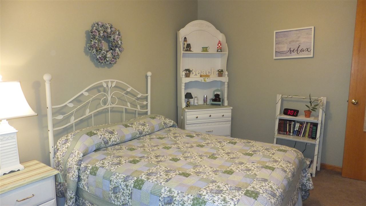 3453 Holiday Road Traverse City, MI 49686 - Photo 16 of 28 1852716-15.JPG