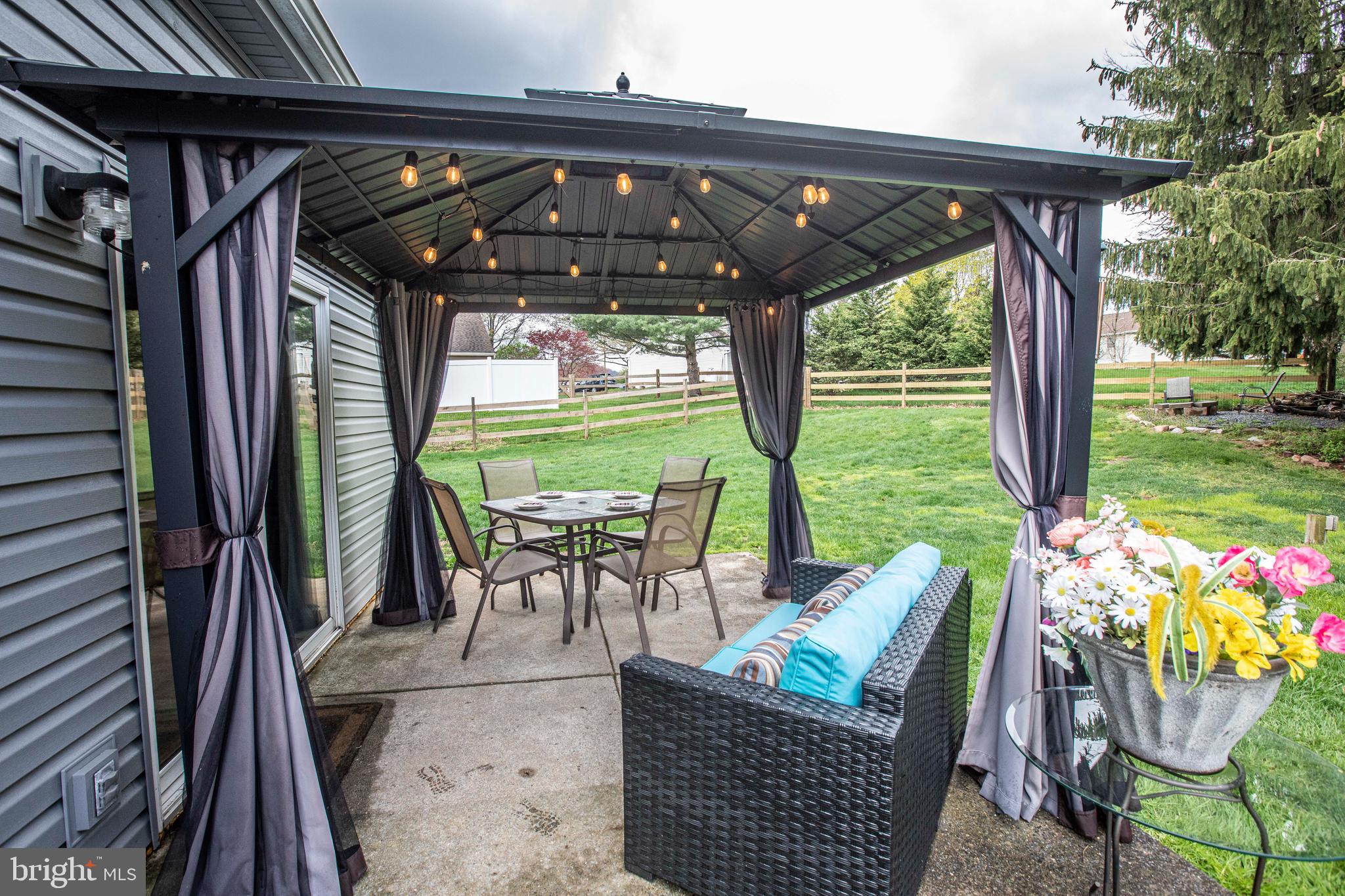 1002 Rill Road Reading, PA 19606 - Photo 17 of 21 Patio