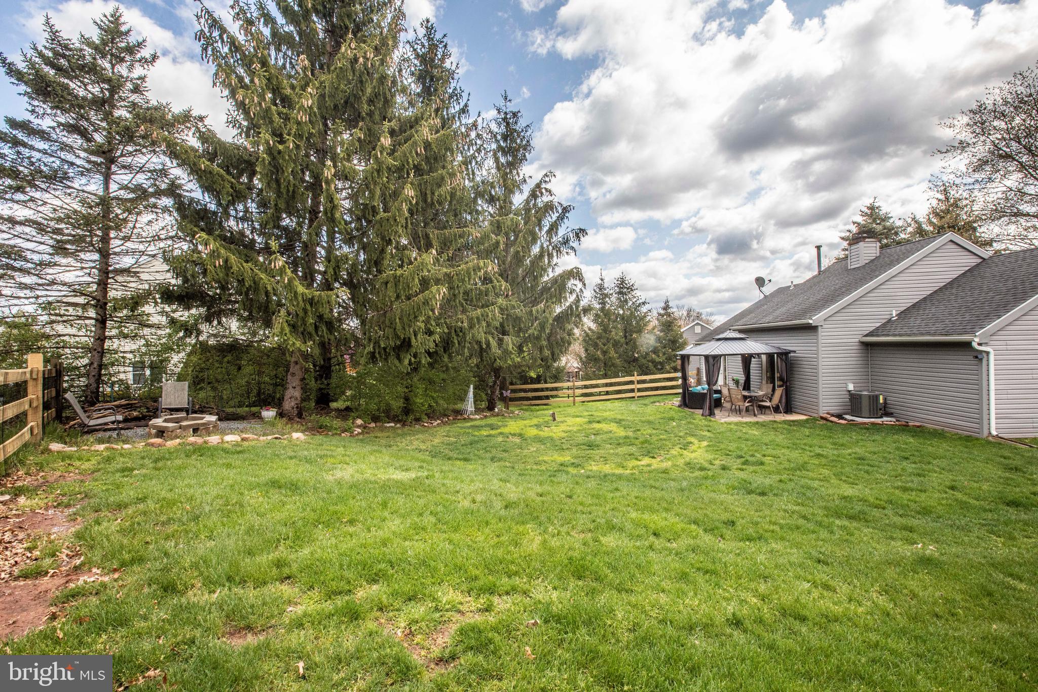 1002 Rill Road Reading, PA 19606 - Photo 19 of 21 Backyard