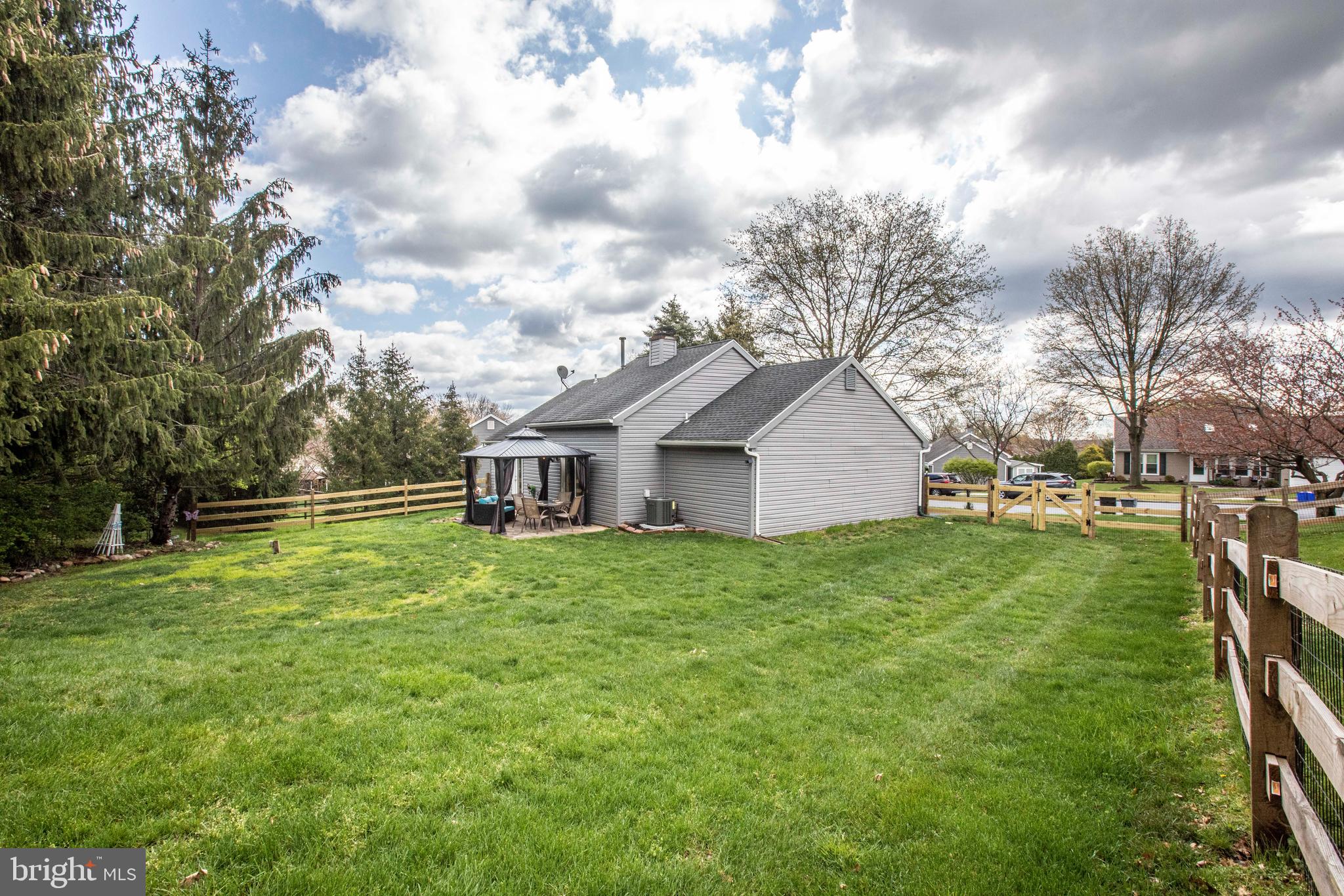 1002 Rill Road Reading, PA 19606 - Photo 20 of 21 Backyard