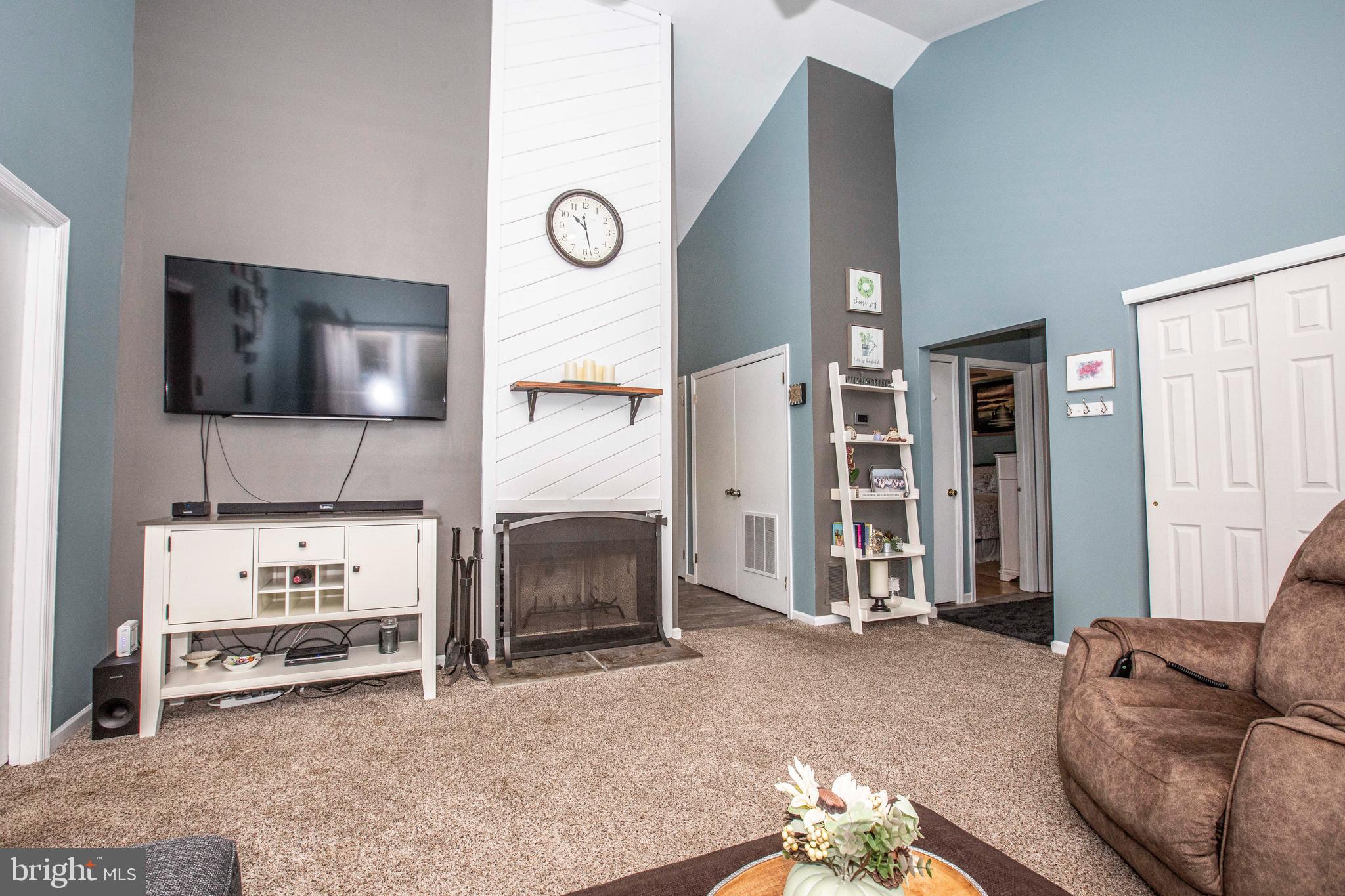 1002 Rill Road Reading, PA 19606 - Photo 6 of 21 Living room from front of home