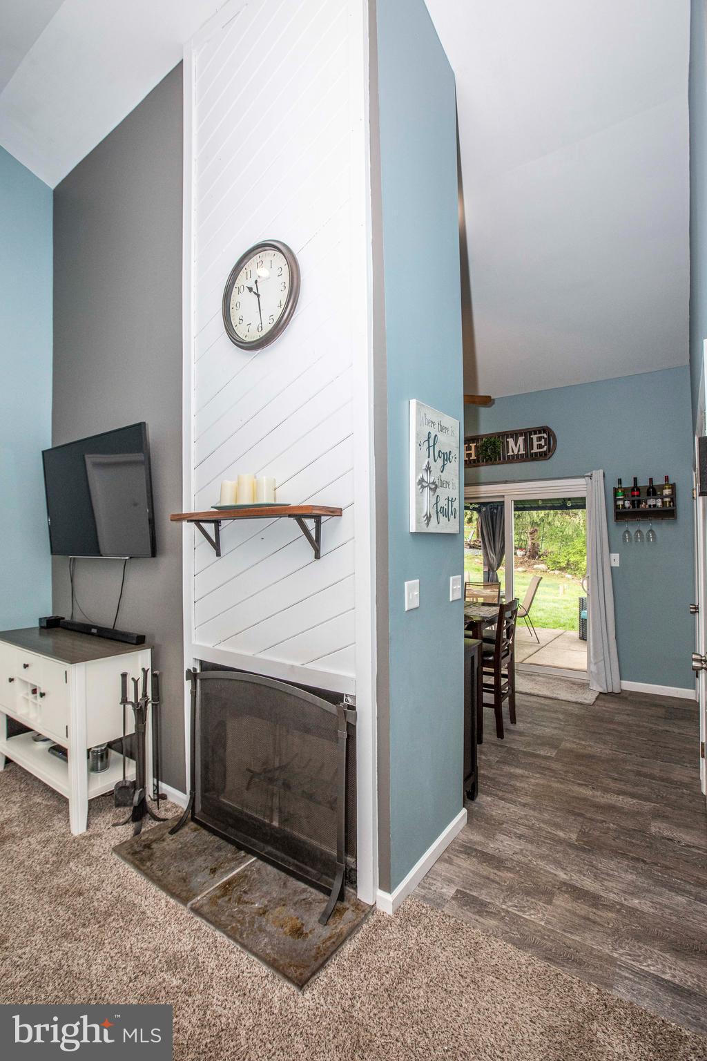 1002 Rill Road Reading, PA 19606 - Photo 7 of 21 Living room from front of home