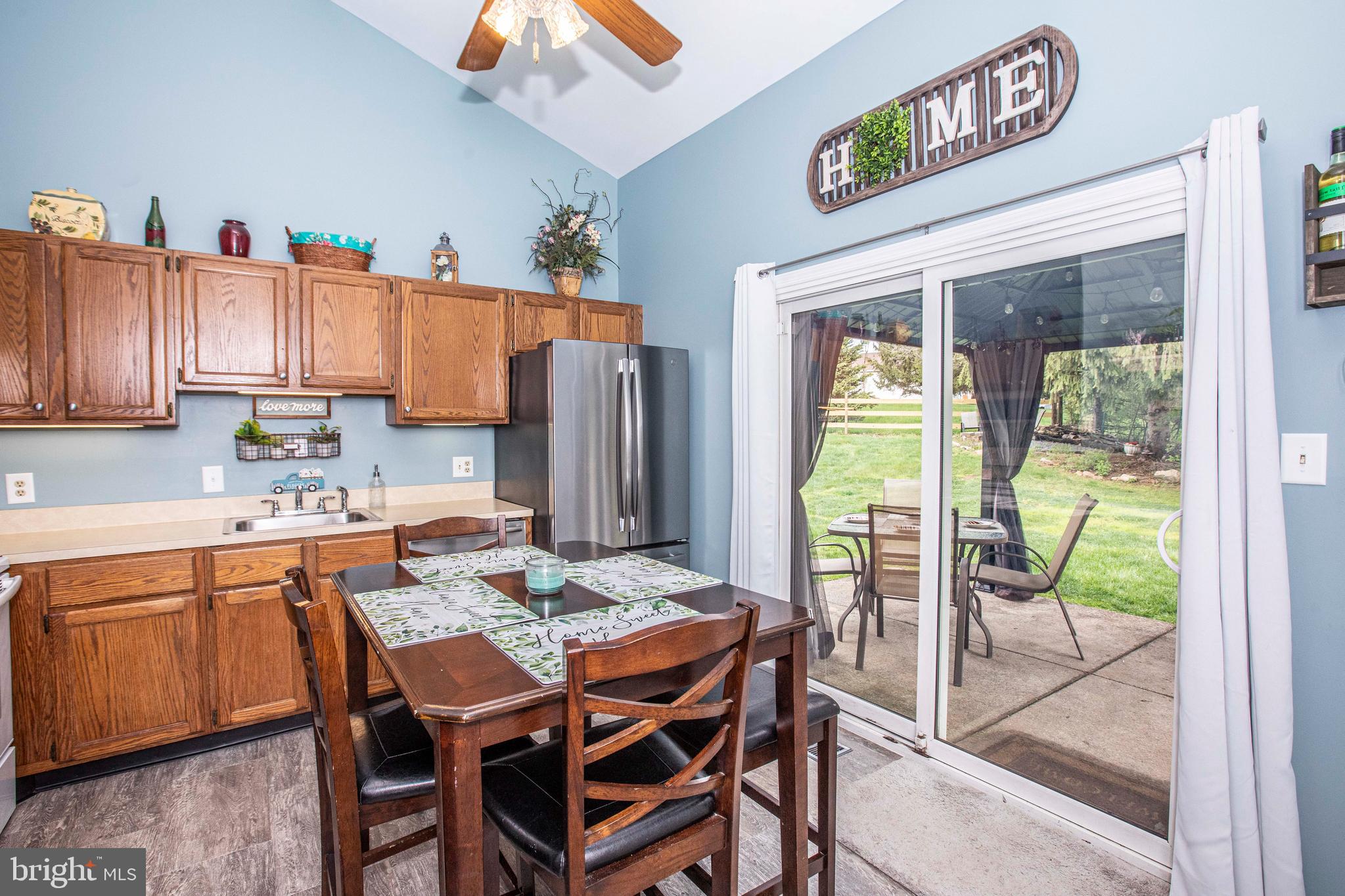 1002 Rill Road Reading, PA 19606 - Photo 8 of 21 Eat in Kitchen