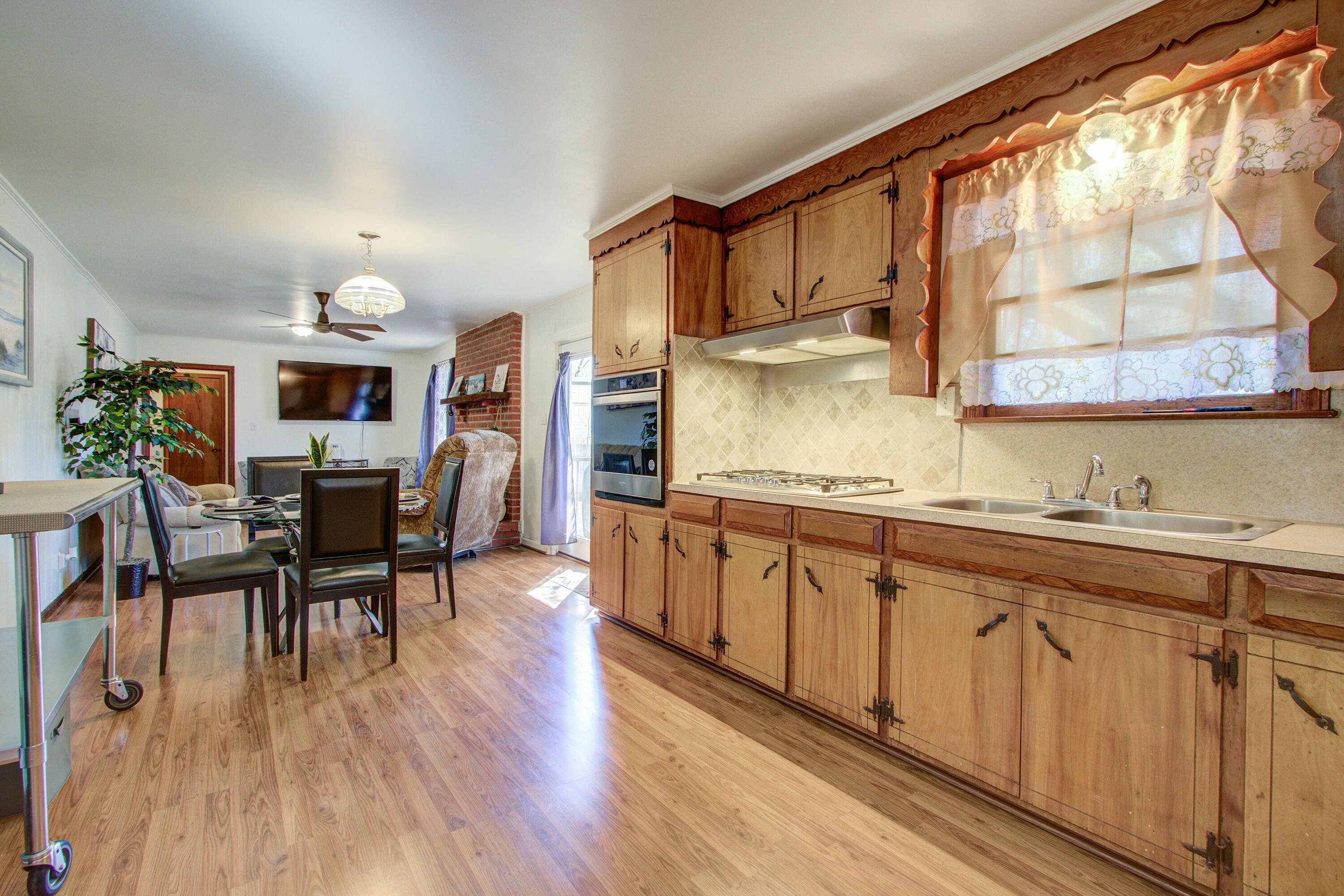 1925 Belgrade Avenue Charleston, SC 29407 - Photo 18 of 29 Kitchen