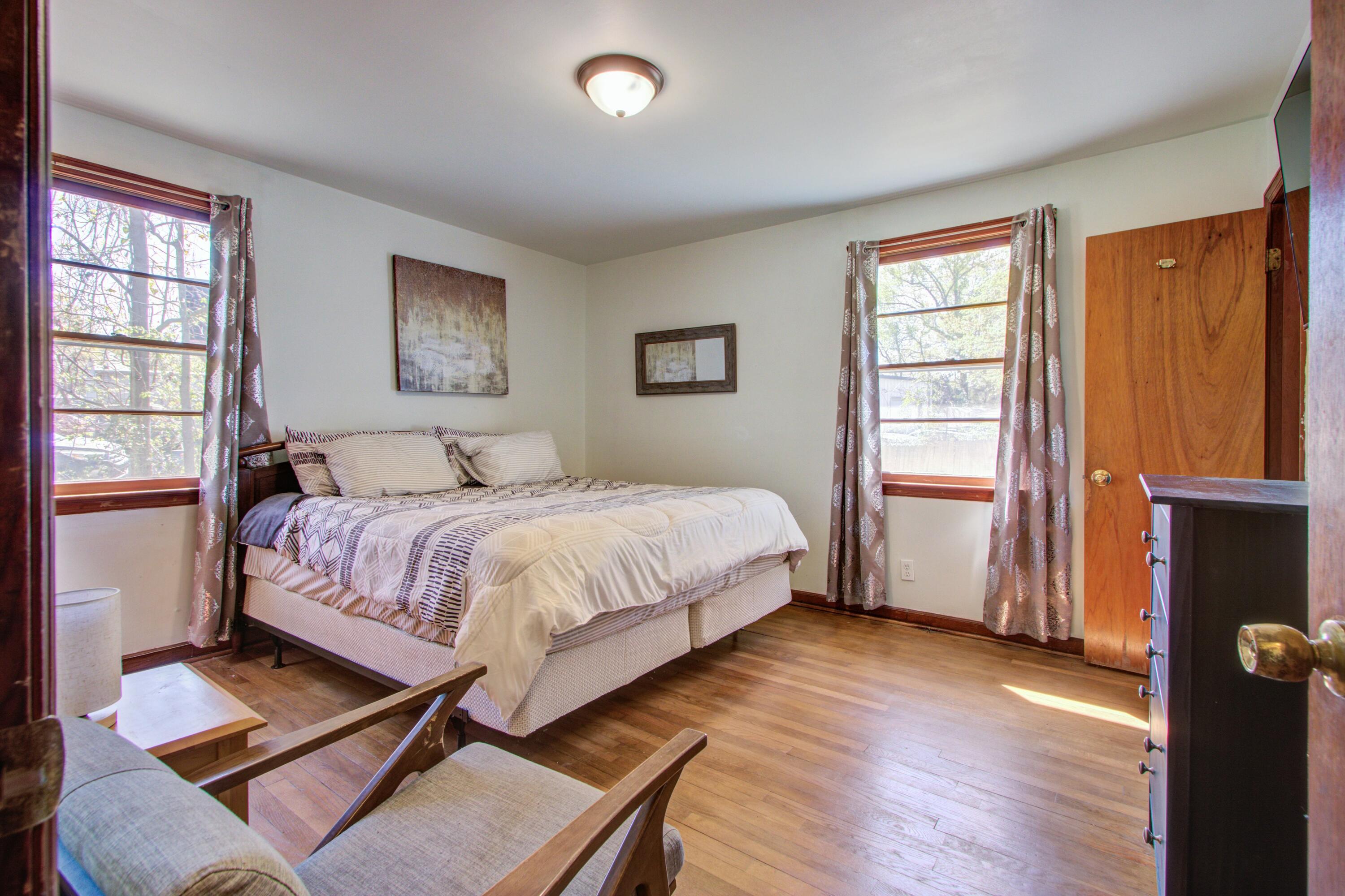 1925 Belgrade Avenue Charleston, SC 29407 - Photo 23 of 29 Primary Bedroom/Office