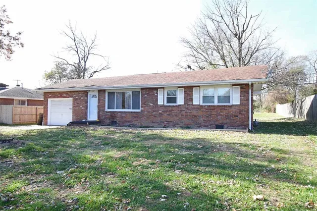 $86,900 | 7302 Montclair Avenue, Godfrey, IL 62035