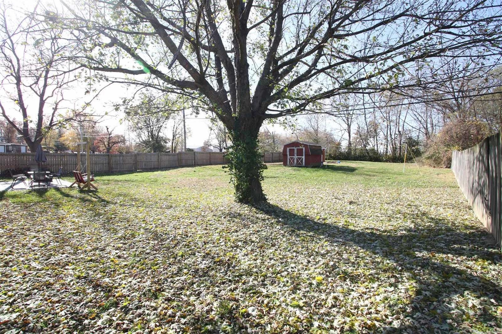 7302 Montclair Avenue Godfrey, IL 62035 - Photo 3 of 19