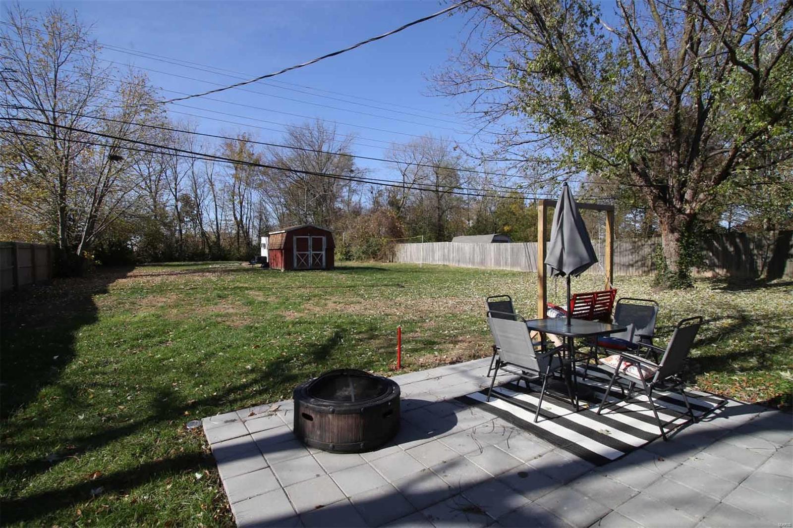 7302 Montclair Avenue Godfrey, IL 62035 - Photo 7 of 19