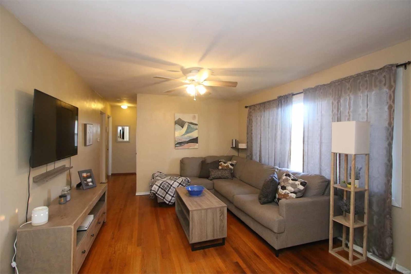 7302 Montclair Avenue Godfrey, IL 62035 - Photo 8 of 19