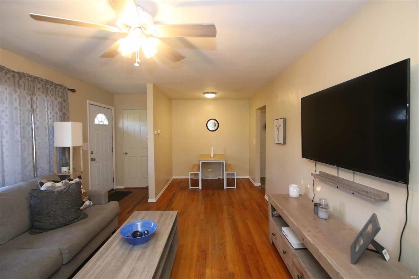 7302 Montclair Avenue Godfrey, IL 62035 - Photo 9 of 19