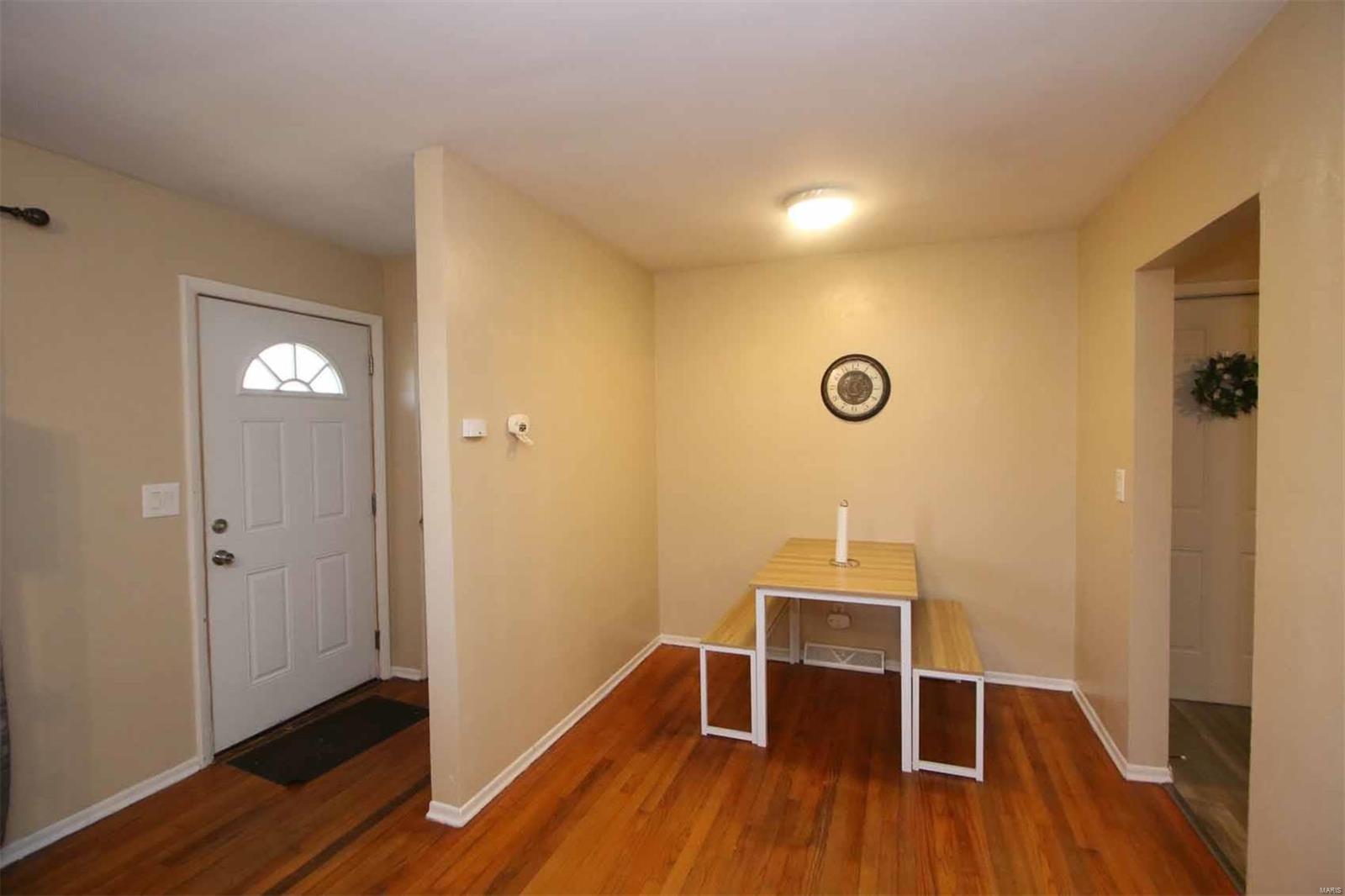 7302 Montclair Avenue Godfrey, IL 62035 - Photo 10 of 19