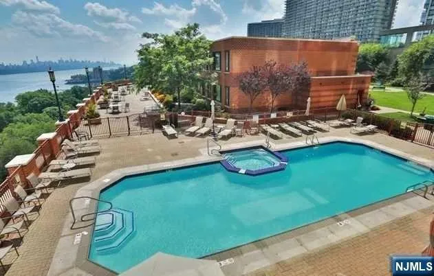 $395,000 | 100 Palisade Avenue, Unit 1514, Cliffside Park, NJ 07010