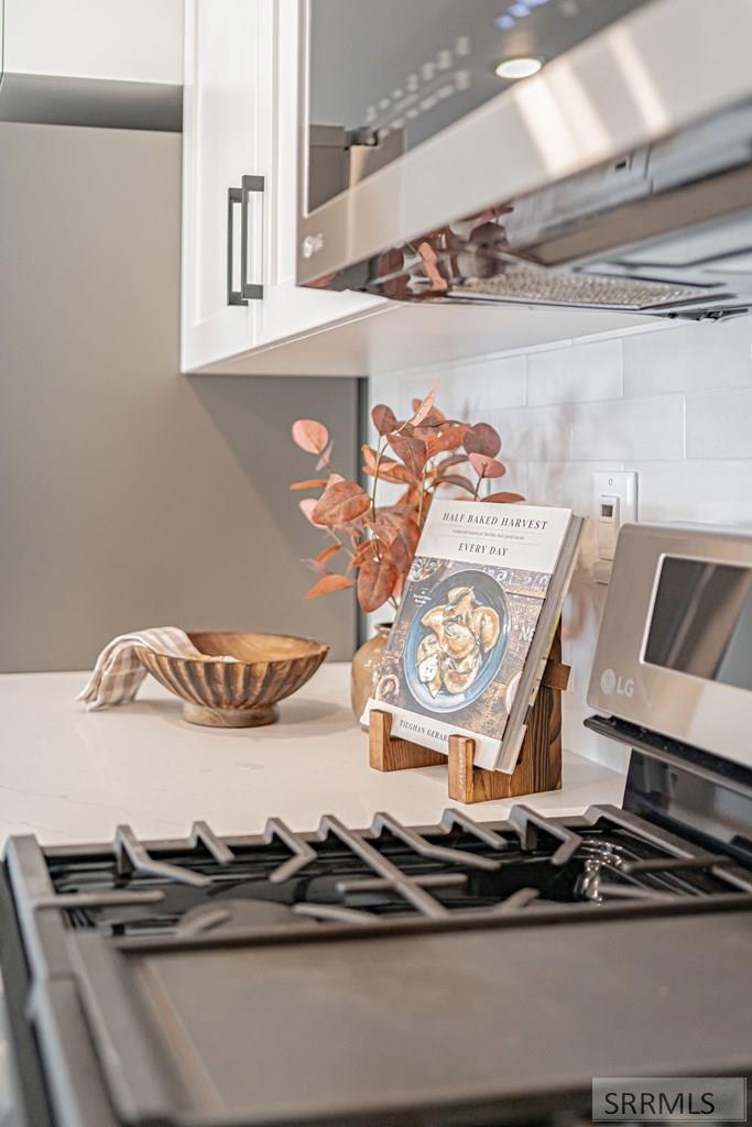 388 Church Street Ammon, ID 83401 - Photo 12 of 44 Gas Range