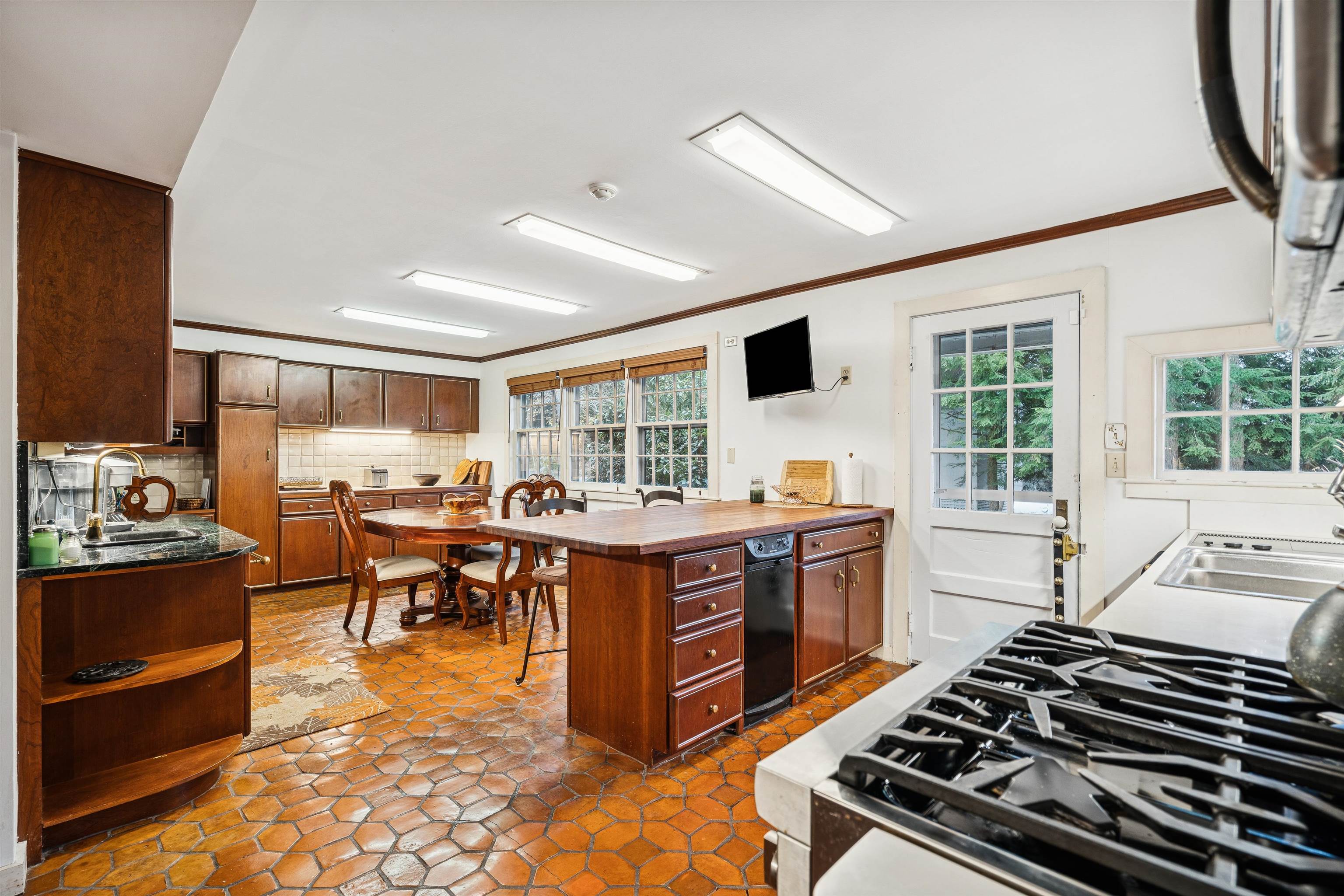 2 Hilton Field Road Hanover, NH 03755 - Photo 19 of 39