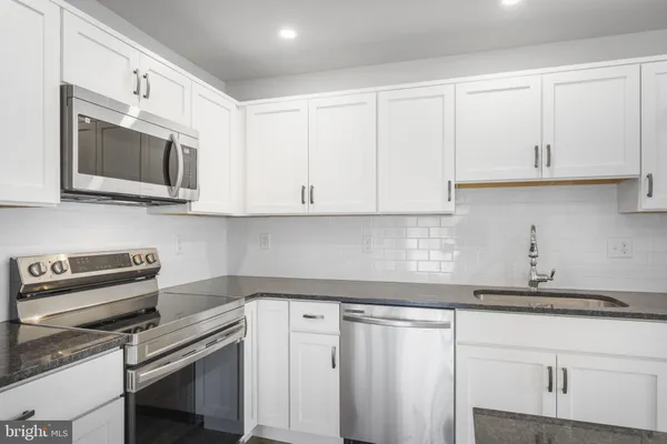$2,950 | 151 Old Lincoln Highway, Malvern, PA 19355
