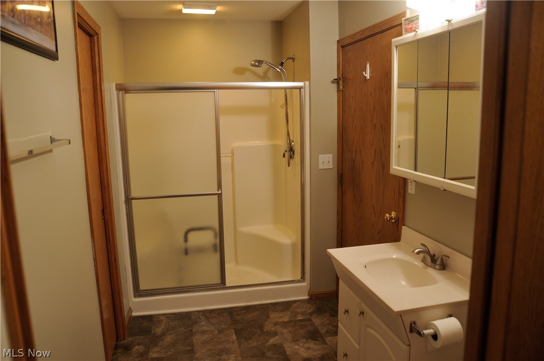 1565 Duffus Road Northeast Warren, OH 44484 - Photo 15 of 42