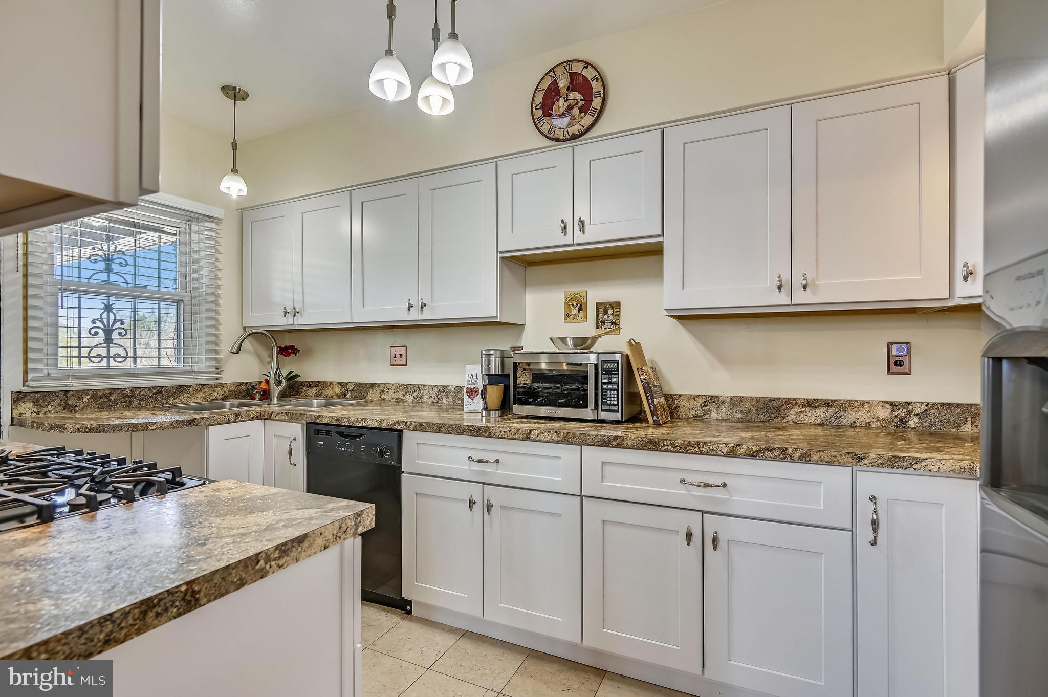 4816 Coleherne Road Baltimore, MD 21229 - Photo 14 of 44 Kitchen w-New Appliances