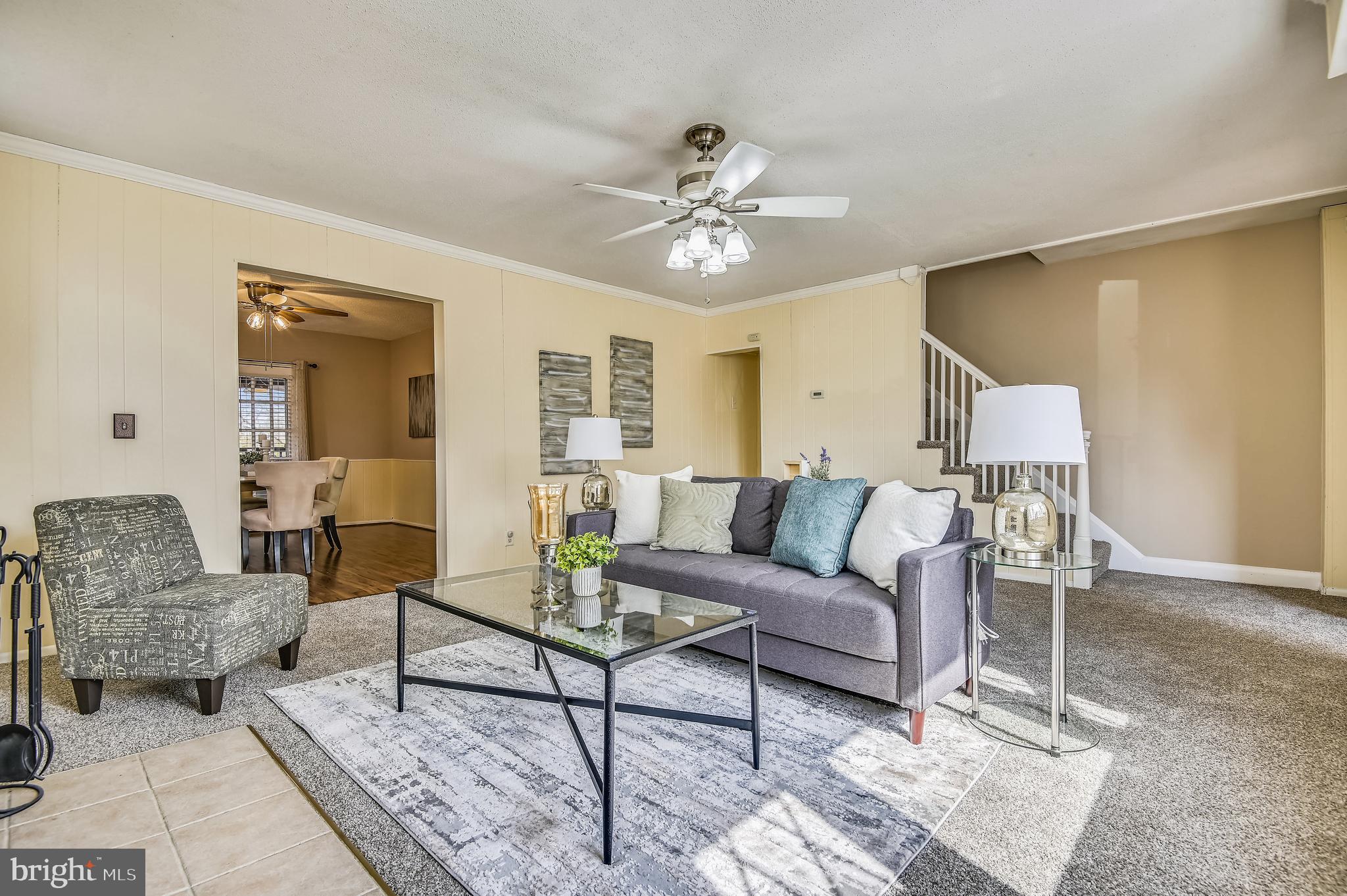 4816 Coleherne Road Baltimore, MD 21229 - Photo 5 of 44 Living Room