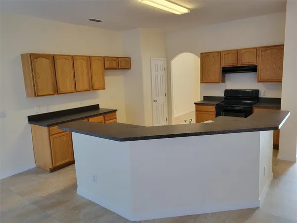 $2,475 | 8448 Adele Road, Lakeland, FL 33810