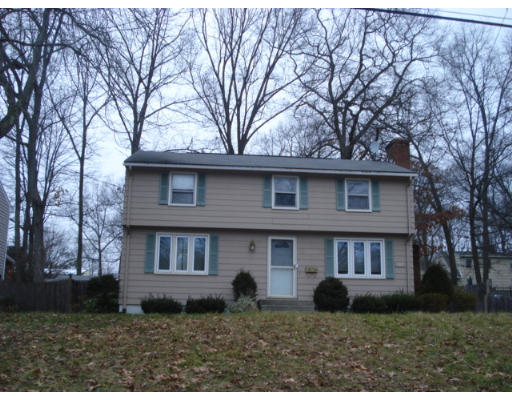 132 Endecott Street Springfield, MA 01118 - Photo 1 of 6 Gallery Image 1