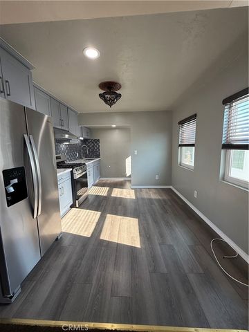 $2,300 | 521 Fischer Street, Glendale, CA 91205