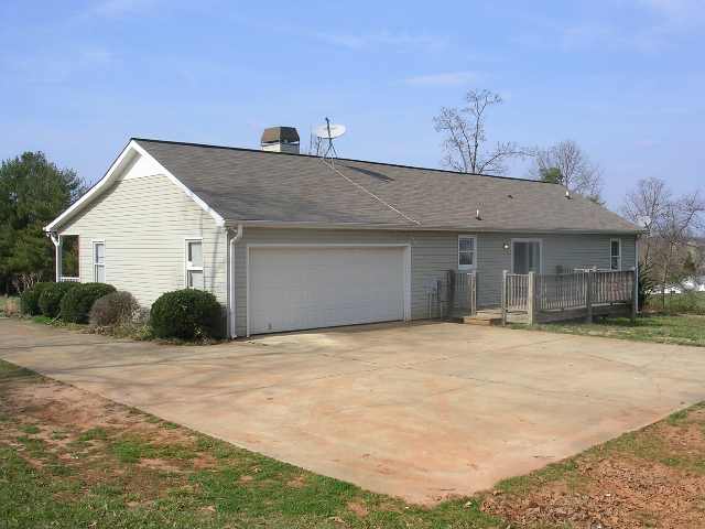 1810 Reidville Sharon Road Greer, SC 29651 - Photo 6 of 6 Gallery Image 6