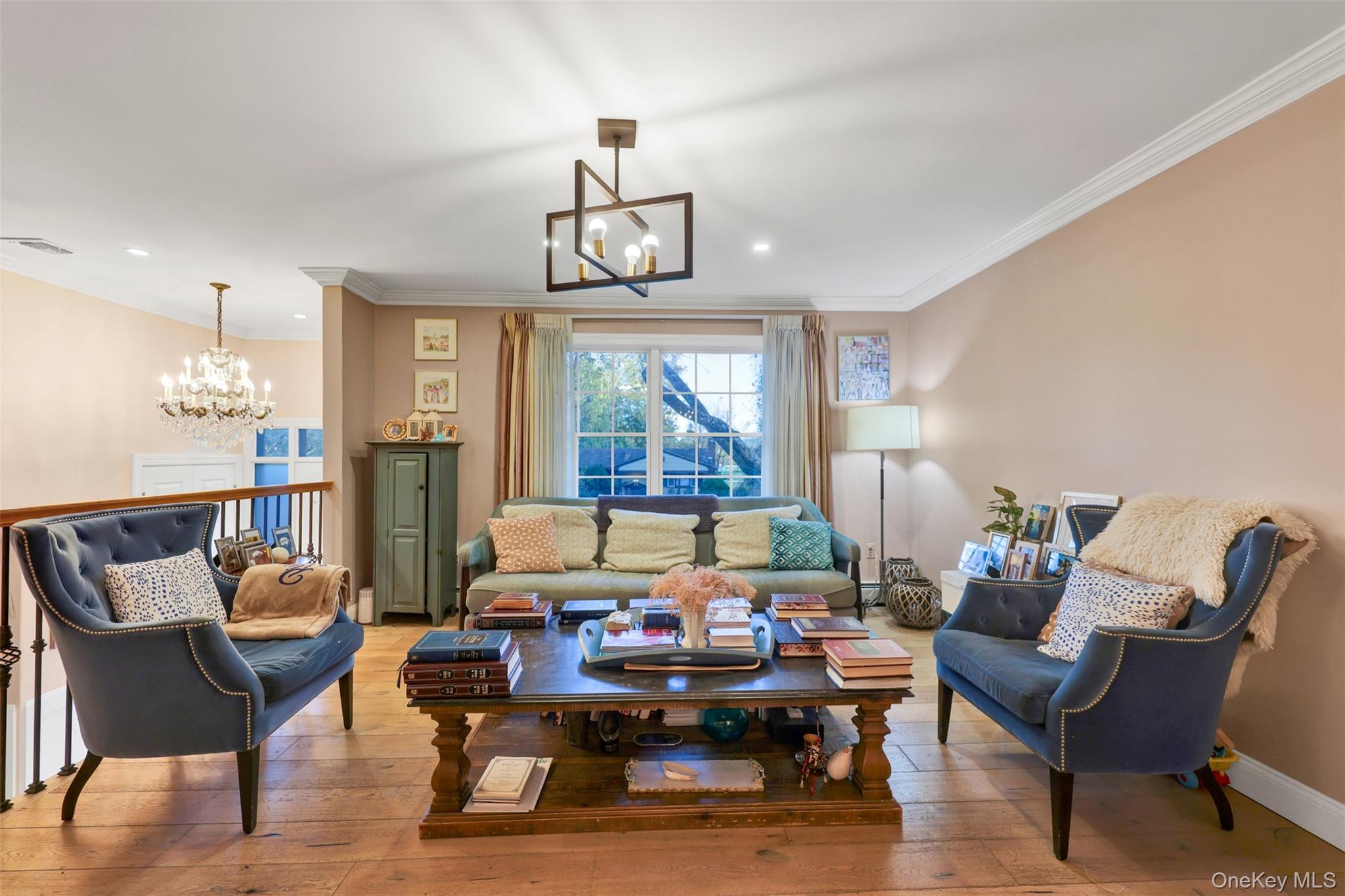 3 Kakiat Lane Spring Valley, NY 10977 - Photo 16 of 44 a living room with furniture