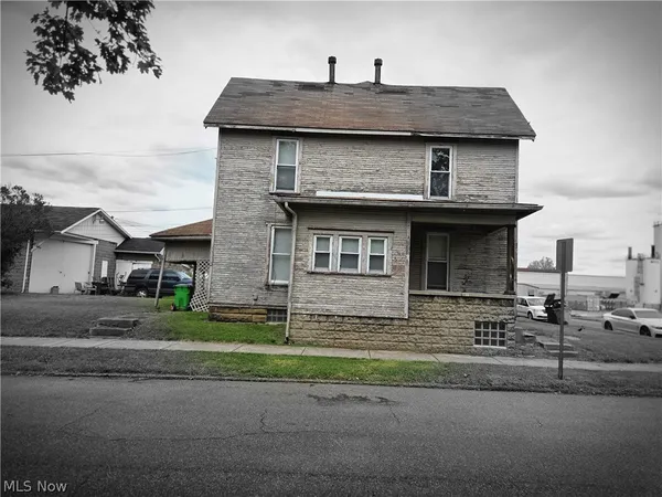 $125,900 | 369-371 South 5th Street, Coshocton, OH 43812