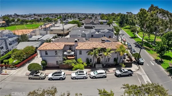 $2,495,000 | 1001 Electric Avenue, Seal Beach, CA 90740