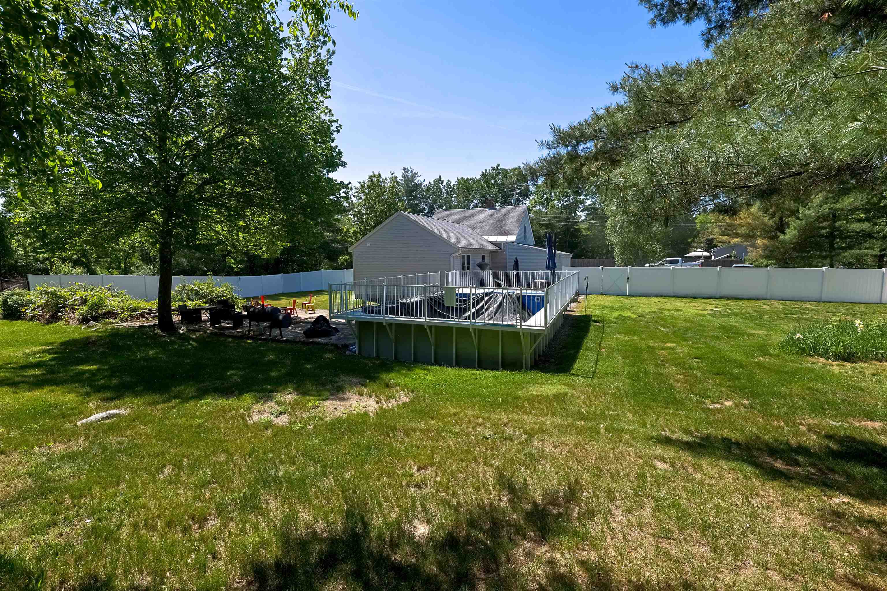 109 Baboosic Lake Road Merrimack, NH 03054 - Photo 6 of 39
