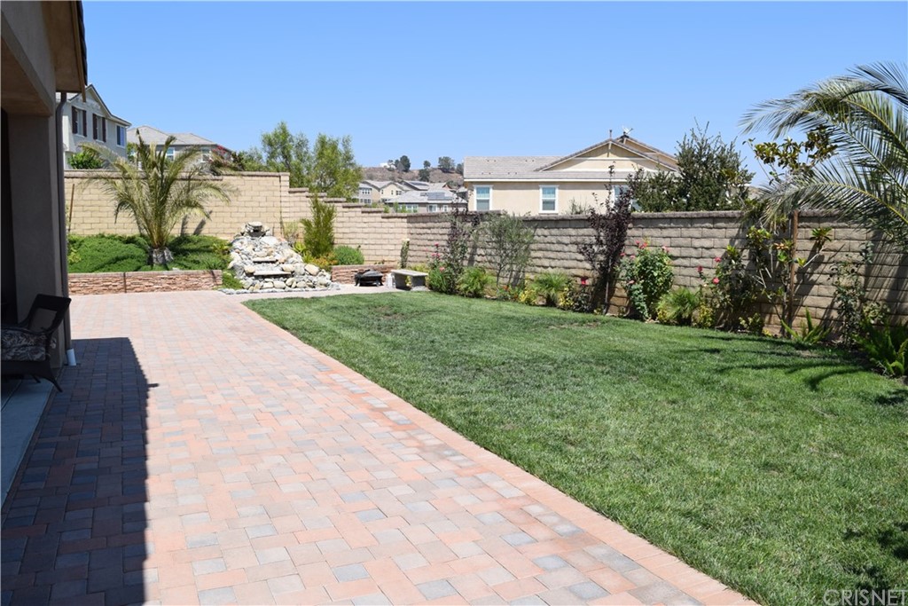 26500 Township Street Saugus, CA 91350 - Photo 5 of 20 a view of a backyard of the house