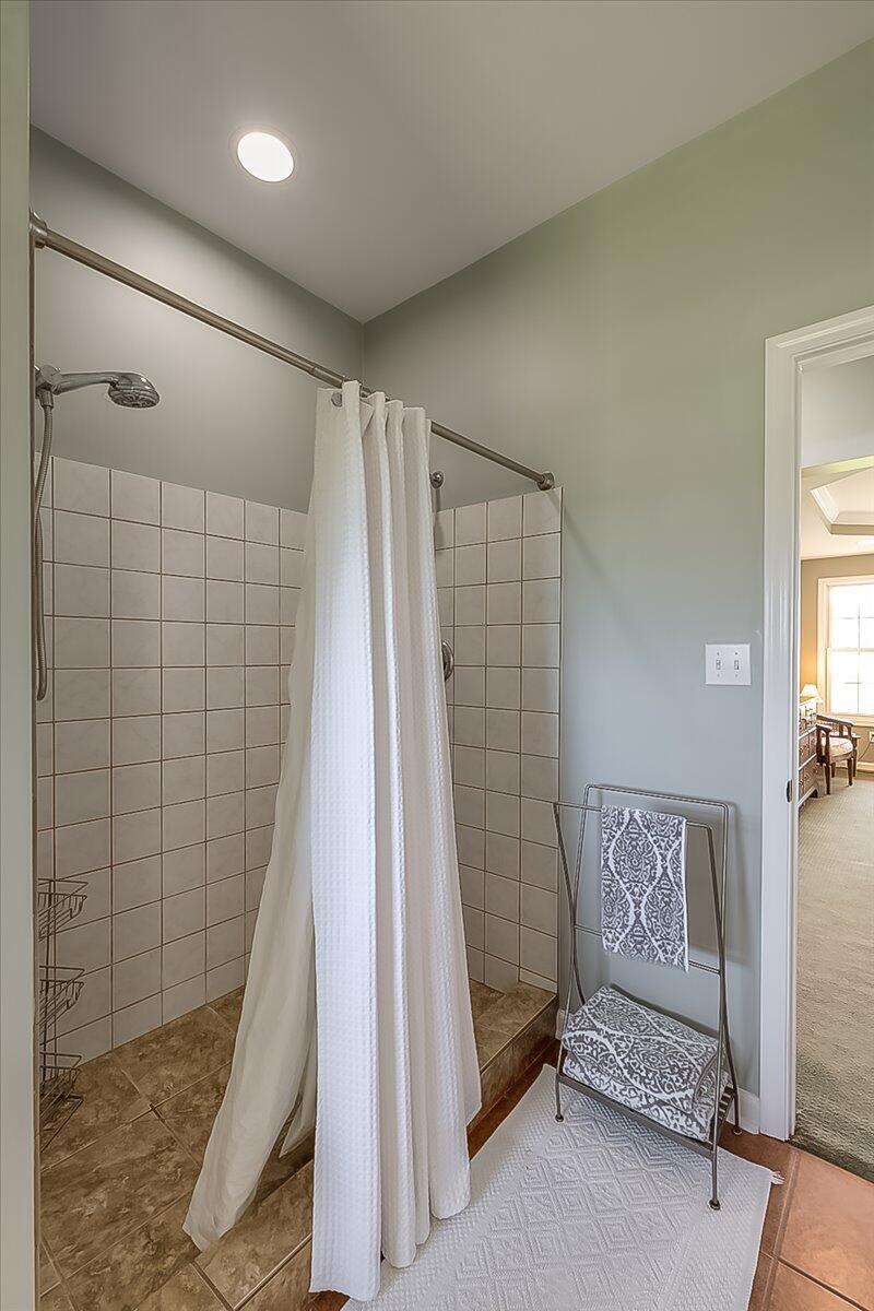 3698 Royster Road Lexington, KY 40516 - Photo 24 of 51 double shower