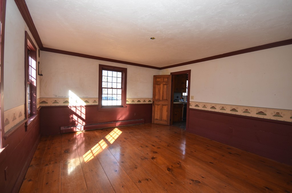 27 Burnap Road Sutton, MA 01590 - Photo 12 of 25